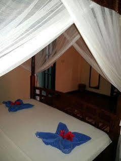 מומבסה Swahili Villa Coco 2Br Apartment 700M To Beach מראה חיצוני תמונה